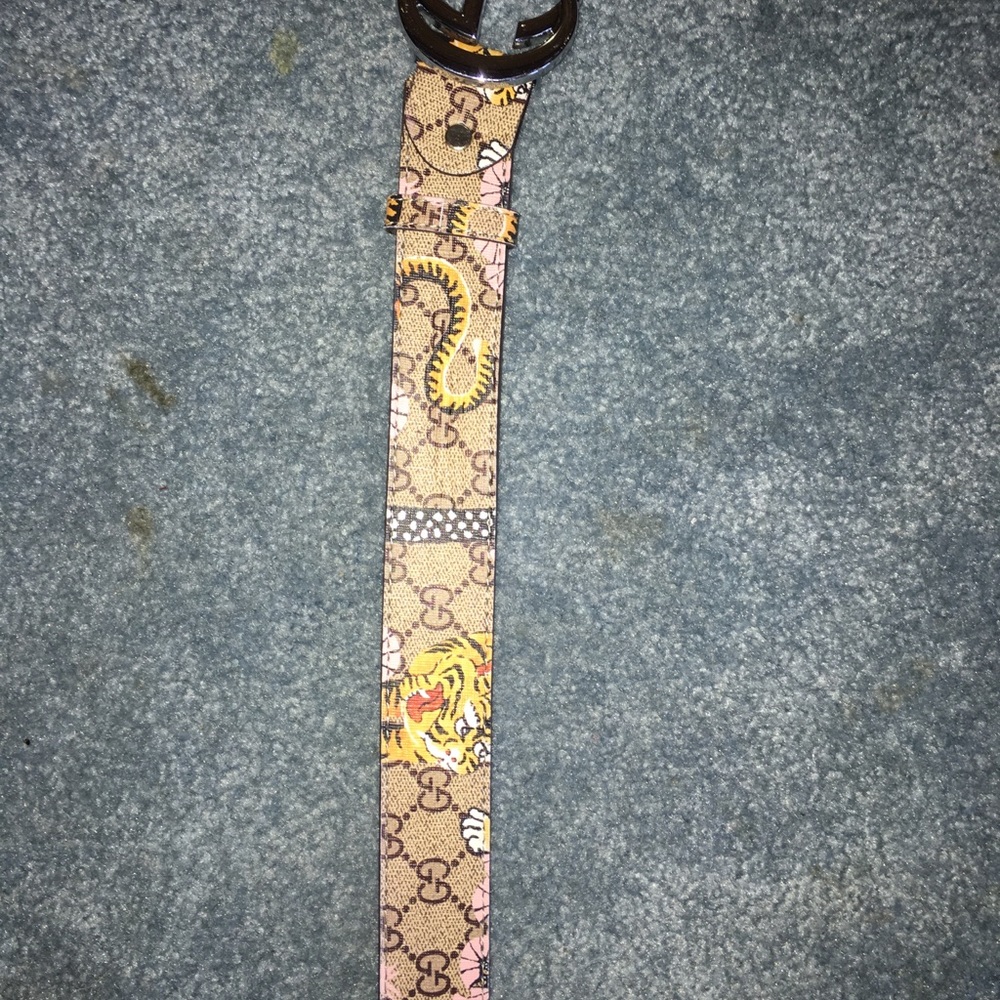 Gucci belt